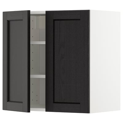 Ett mörkgrått väggskåp från METOD med fasad dörr. Den har en fyrkantig form och en traditionell design, perfekt för kök.