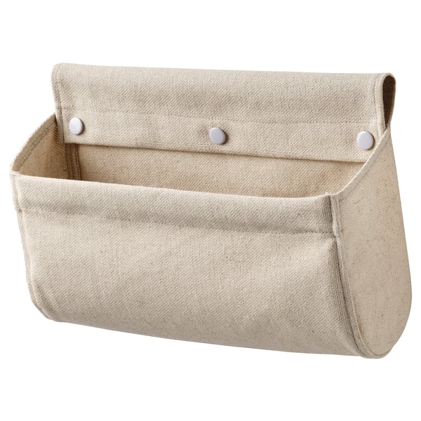 NEREBY förvaringsficka, beige, canvas. Rektangulär form, klaff med 2 nitar.