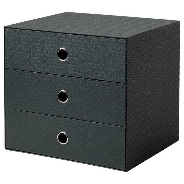 En PALLRA svart organisatör med tre lådor, med en strukturerad design och eleganta metallhandtag.