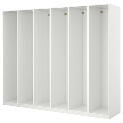 En vit PAX-garderob med flera sektioner, tillverkad av spånskiva och pappersfolie. Den är rektangulär och minimalistisk i designen.