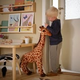 SANDLÖPARE Mjukleksak, giraff/brun, 70 cm