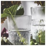 Eleganta glasvaser, serien SMÄLLSPIREA, klar, räfflad design, som håller grönska.