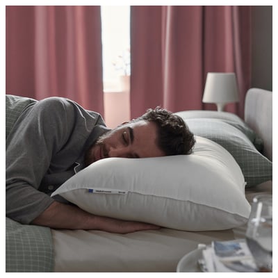 Vit SMÅSPORRE-kudde: mjuk, fast, bomull och återvunnen polyester, för personer som sover på sidan/ryggen.