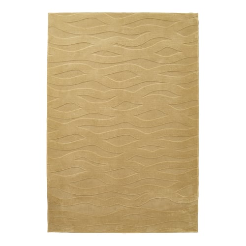 Den här bilden är en beige VÄXELFEL-matta med ett texturerat, vågigt mönster. Tillverkad av återvunnen polyester, mjuk och har en halkskyddande baksida.