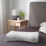 HAGTORNSFLY Ergonomic pillow, side/back sleeper, 40x60 cm