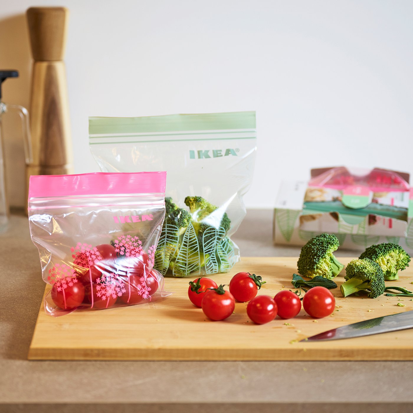 ISTAD resealable bag, pink/green, 1/0.4 l - IKEA