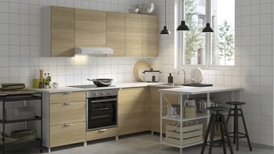 Kitchen cabinets & appliances