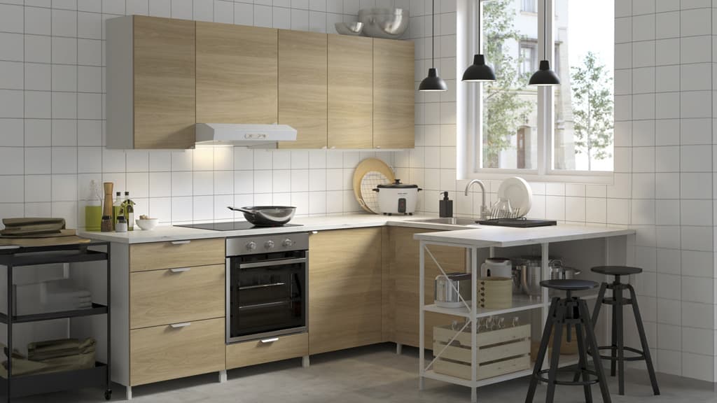 Kitchen cabinets & appliances