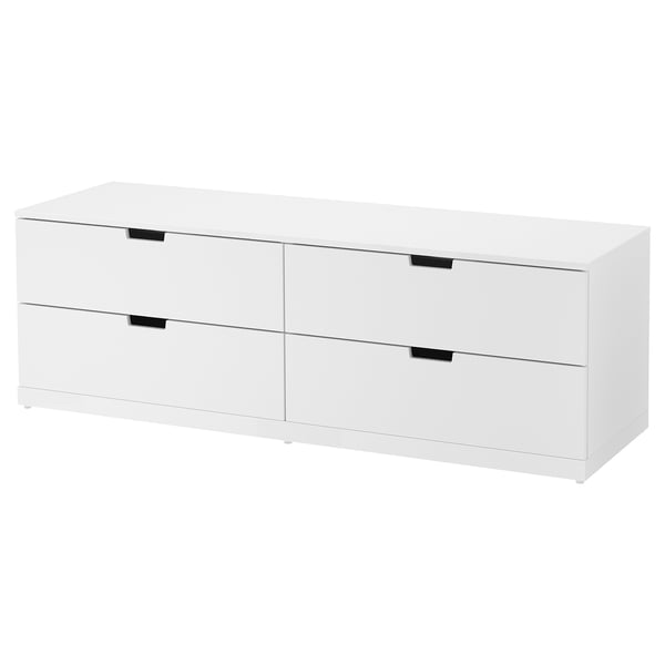 Bela komoda NORDLI s štirimi predali. Sodoben dizajn, idealen za različne prostore.