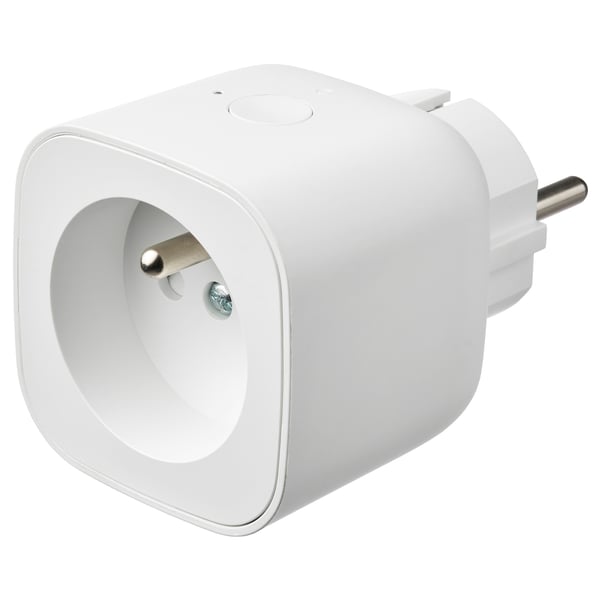 Inteligentná biela zástrčka pre domácu automatizáciu. Vyrobené z polykarbonátu. Okrúhly tvar s hladkým dizajnom.