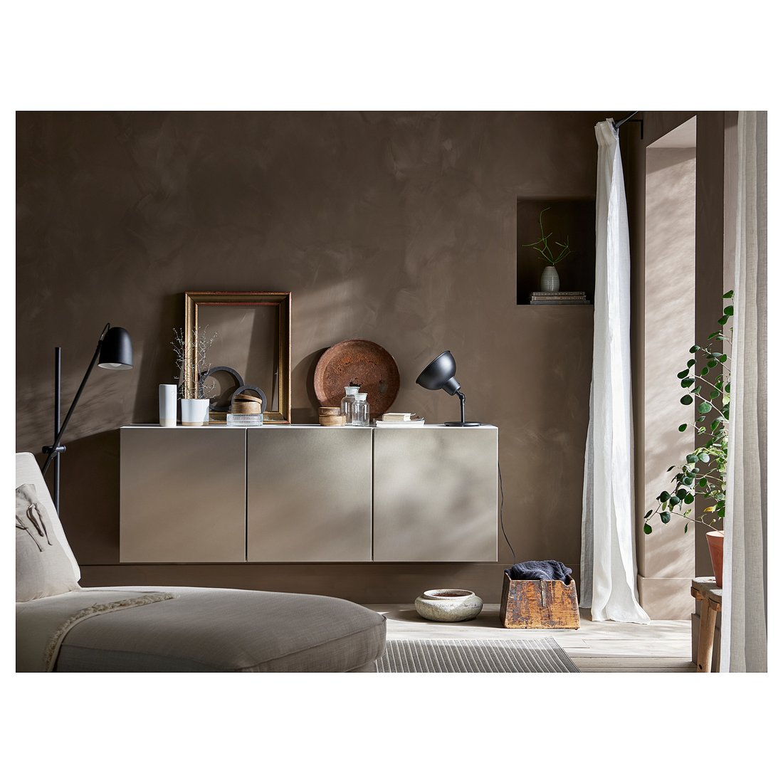 BESTÅ Wallmounted combination white, Riksviken light bronze