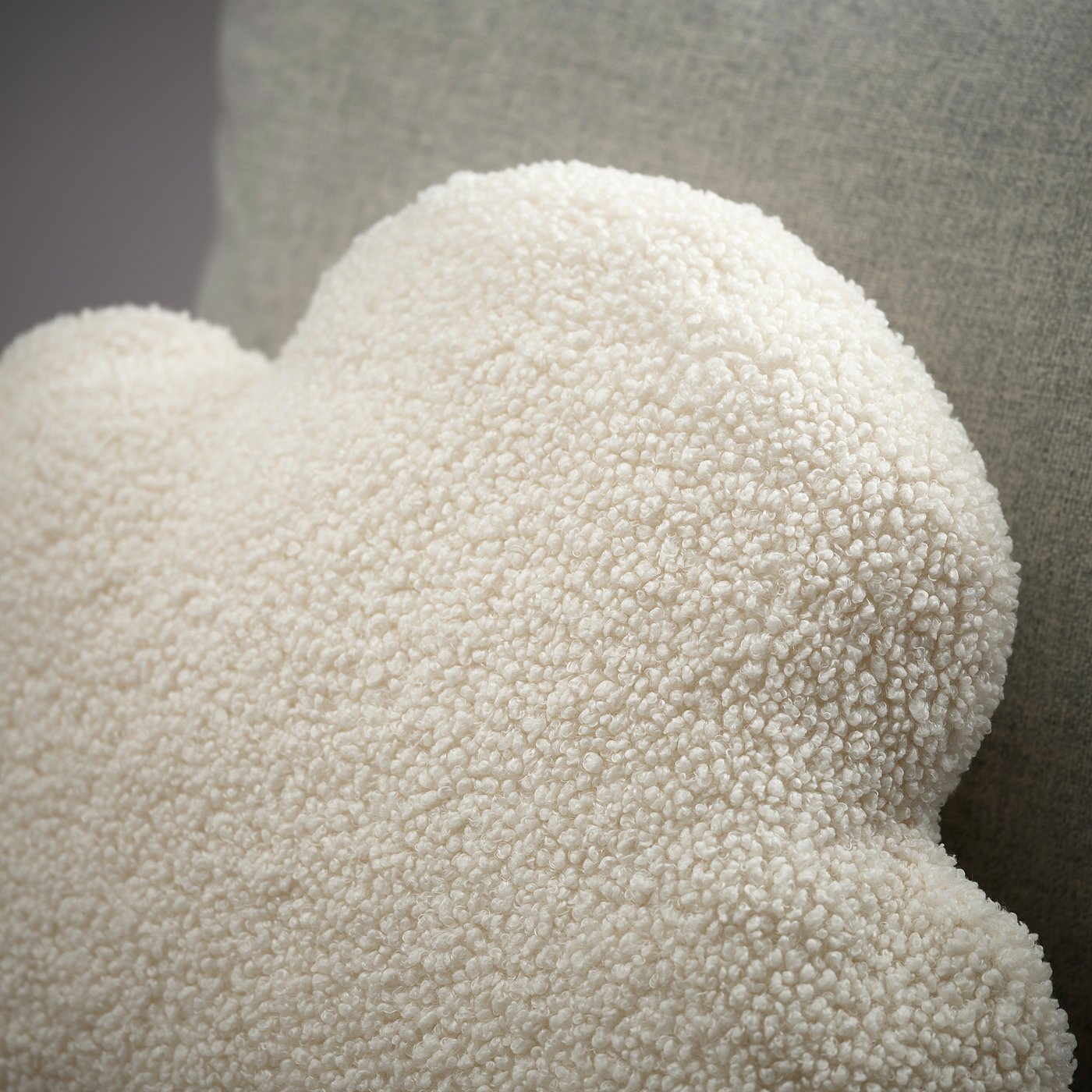 Cushion, white/cloud-shaped 4