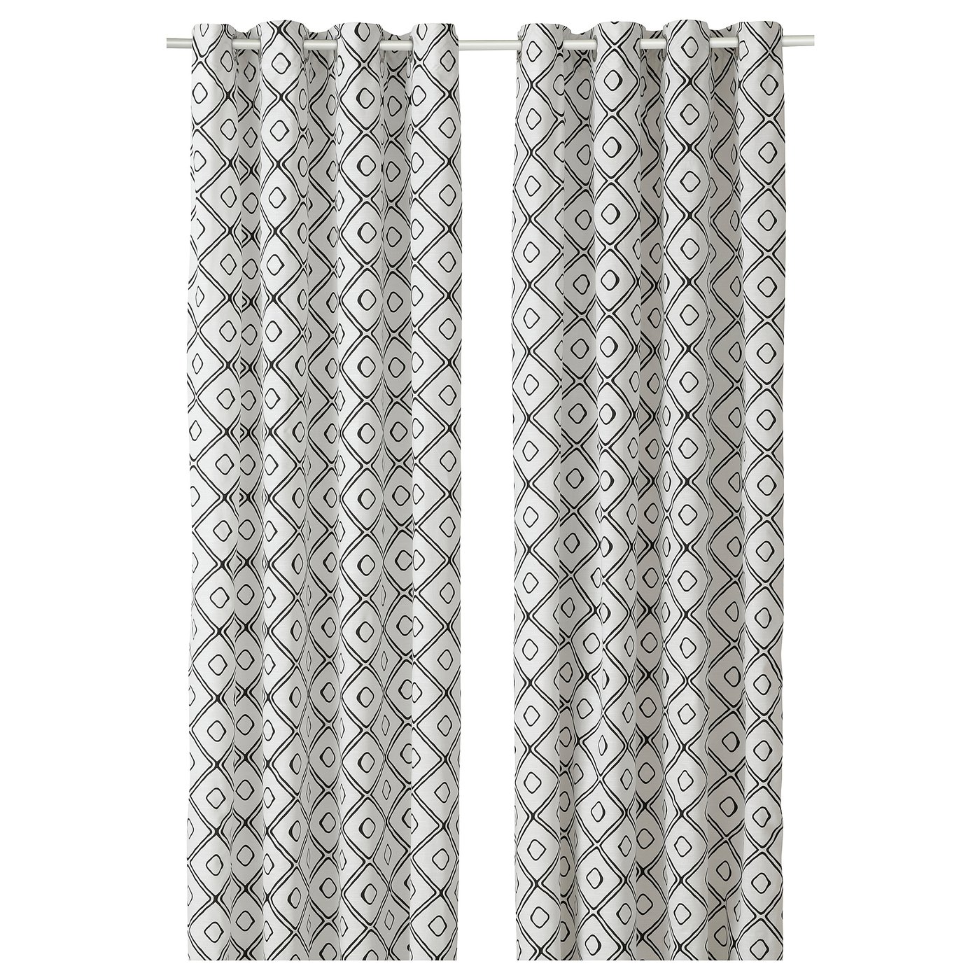 curtain with pattern