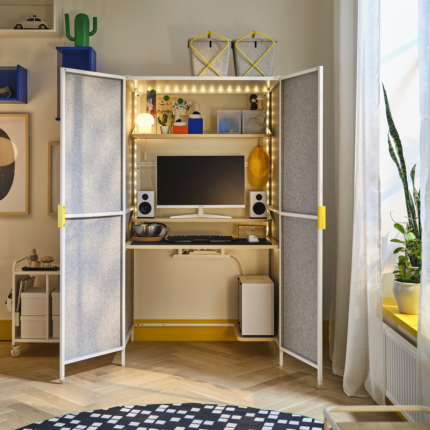 BRÄNNBOLL gaming station, light gray/white, 393/8x283/8x707/8