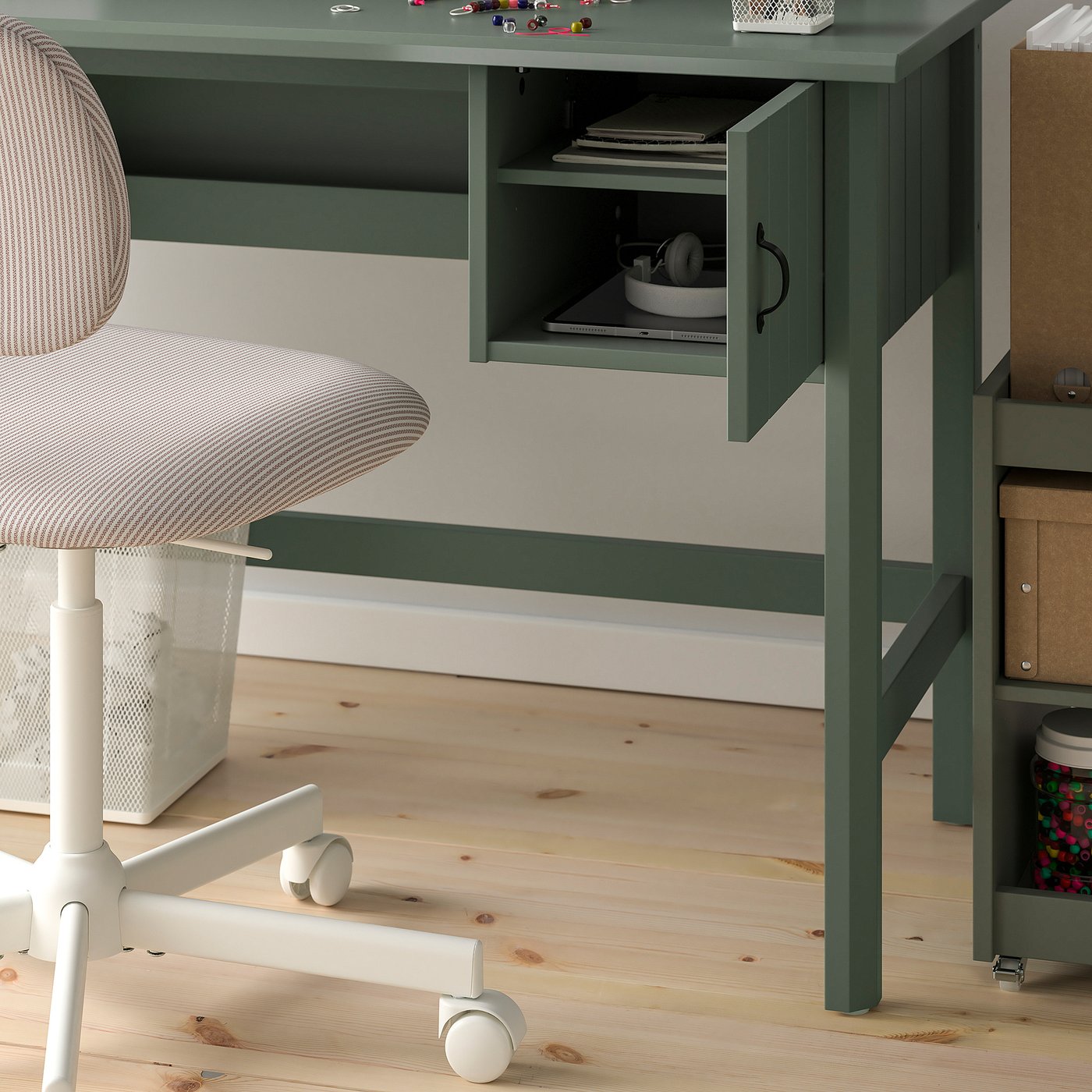 BRYTNING Green Desk, 53 1/8x20 7/8x29 1/2