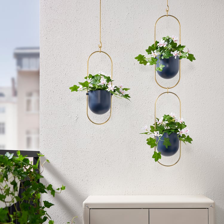 CHILISTRÅN Hanging planter, indoor/outdoor dark blue/gold, 4 ¾" IKEA