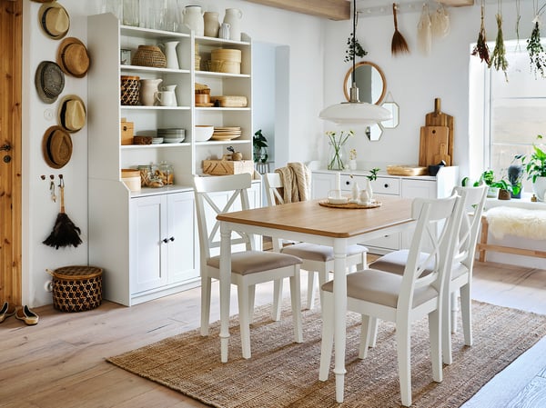 [en.casa] Table à manger avec 6 chaises model 1