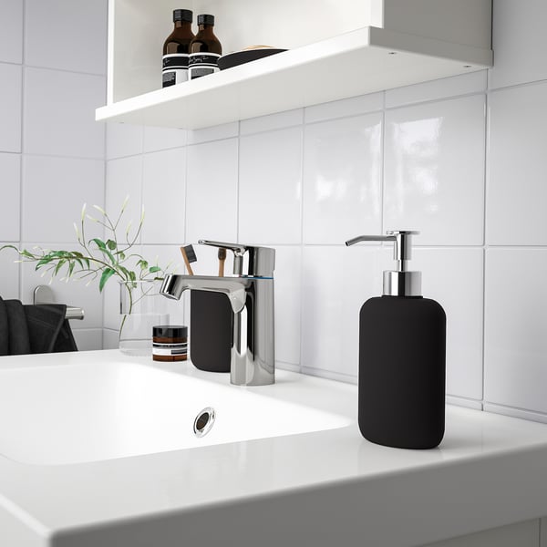 https://www.ikea.com/us/en/images/products/ekoln-soap-dish-dark-gray__0739214_pe741668_s5.jpg?f=s