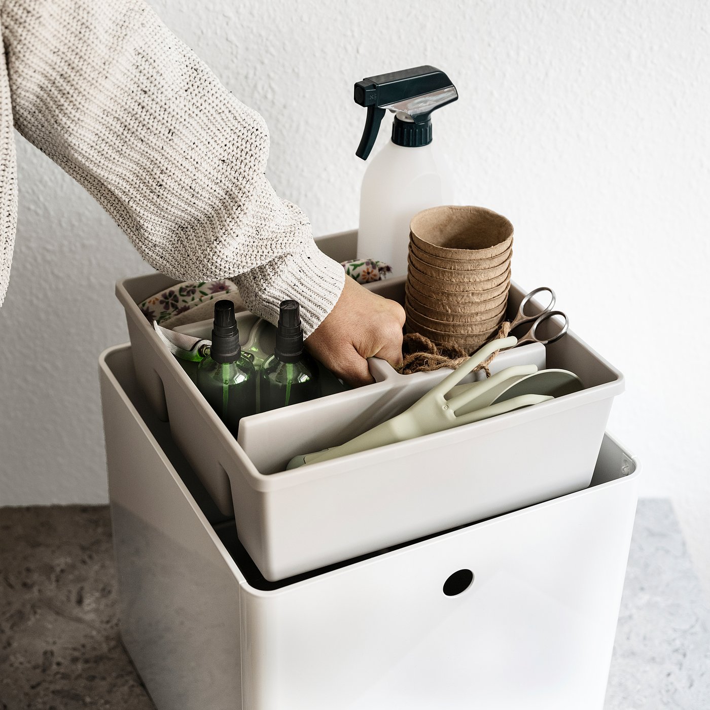 Insert with compartments, light gray 2