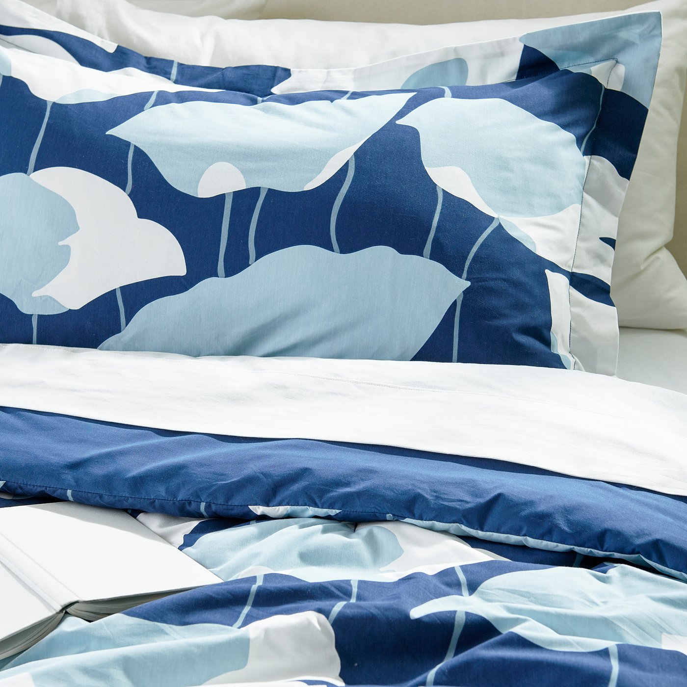 GETRUTA Comforter set, blue/white, King