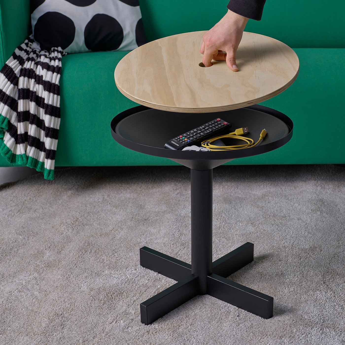 IKEA イケア　グリムサルボ　サイドテーブル　パイン材合板　レッド GRIMSARBO グリムサルボ サイドテーブル, パイン材合板/ブライト