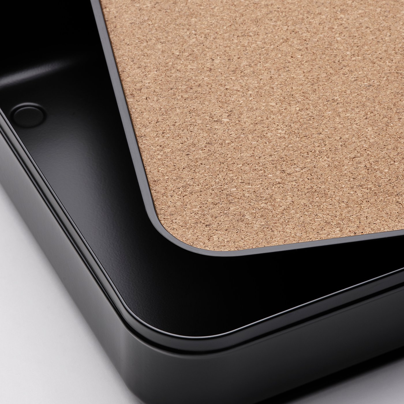 IKEA　HJORSTA HJÄLPA wire basket, white, 235/8x215/8