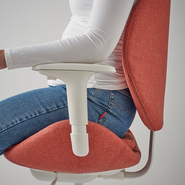HATTEFJÄLL Office chair with armrests, Gunnared red/white