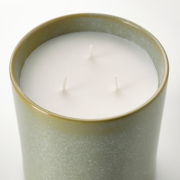 HEDERSAM Scented candle in ceramic jar w lid, Fresh grass/light green, 60 hr