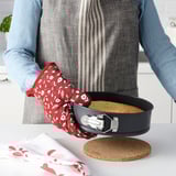 INAMARIA Oven mitt, patterned/red
