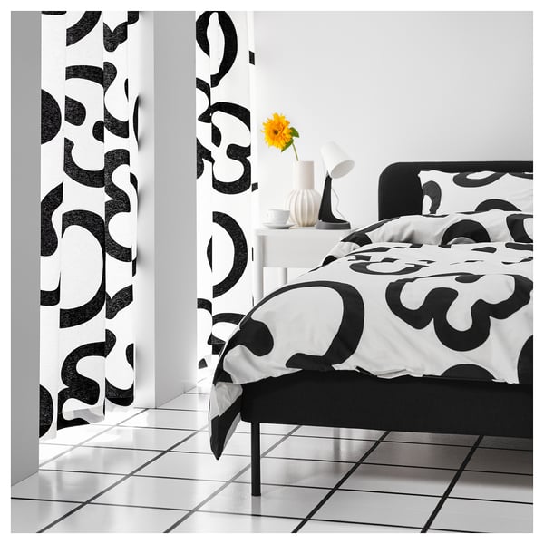 KLIPPBRÄCKA Pre-cut fabric, white/black, 59x118 "