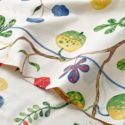 Floral sheet set, soft & durable cotton-lyocell blend.