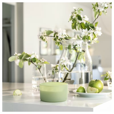LÖVSKOGSLUND Scented candle in glass, 3 wicks, apple/green, 25 hr