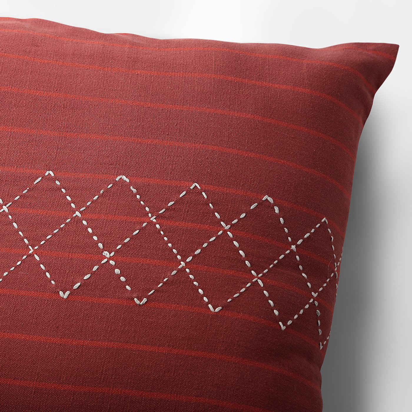 maevinn-cushion-cover-red-