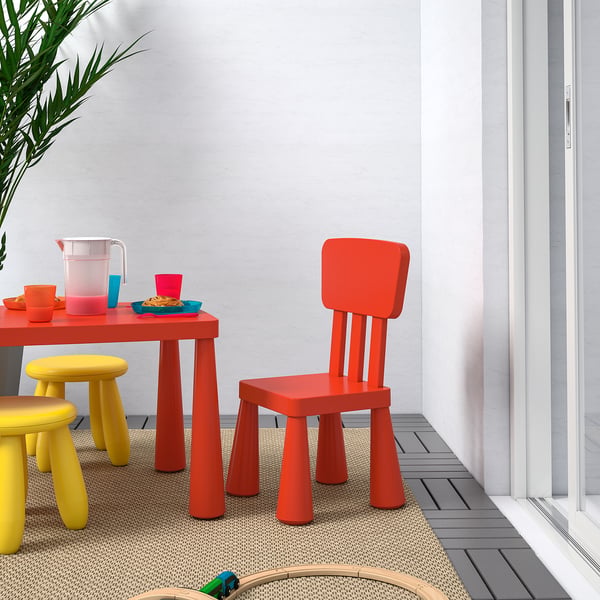 MAMMUT Children's chair - indoor/outdoor, red - IKEA