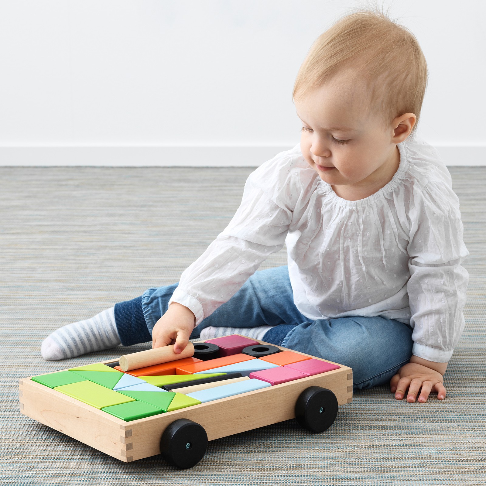 MULA 24 building blocks with wagon IKEA