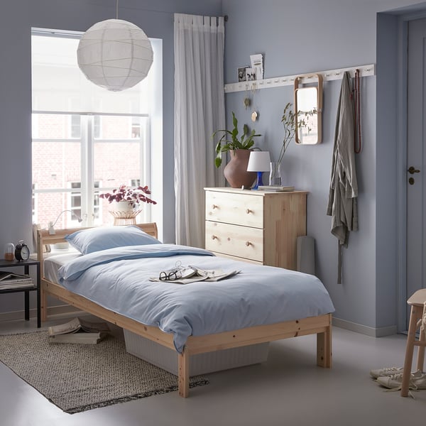 Featured image of post Wooden Bed Frame Double Ikea - We have a wide selection of designer double beds and double bed frames to a standard double bed has a mattress that is 200 cm long and 135 cm wide.