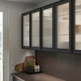 SEKTION Wall cab horiz gls door w push-open, white/Hejsta anthracite reeded glass, 30x15x15 "