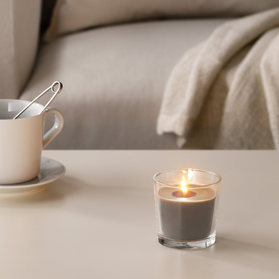 SINNLIG Scented candle in glass Hazelnut and caramel, brown IKEA