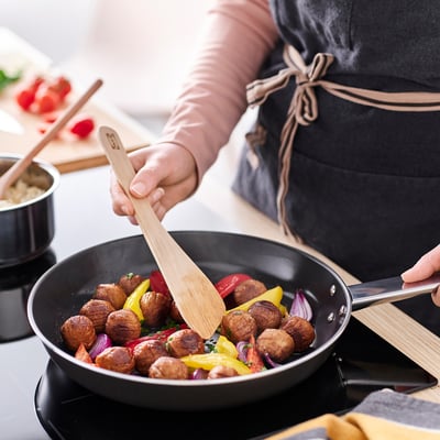 SJÖKEX 2-piece kitchen utensil set, beech