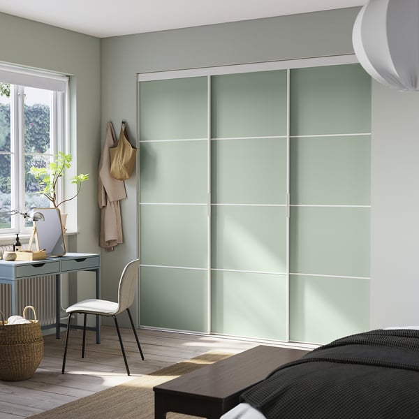 SKYTTA / AURDAL Walk-in wardrobe with sliding doors, white white/Mehamn light green, 89x47 1/4x94 1/2 "