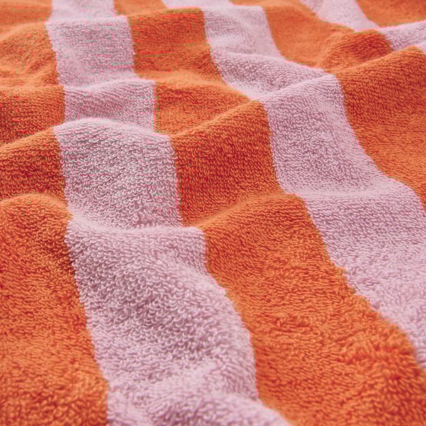 SLÅNHÖSTMAL Bath sheet, orange/pink stripe, 39x59 "