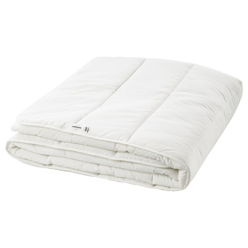 White SMÅSPORRE duvet, folded neatly, soft hollow fibres, plain design.