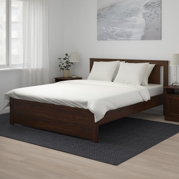 Chase brown queen bed grand lit chase brun. ikea