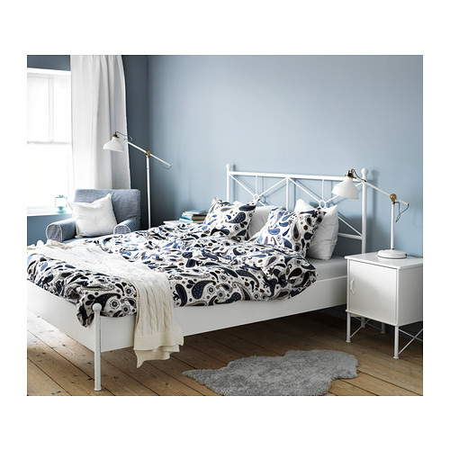 SÖTBLOMSTER Duvet cover and pillowcase(s) IKEA Concealed snaps keep the comforter in place.