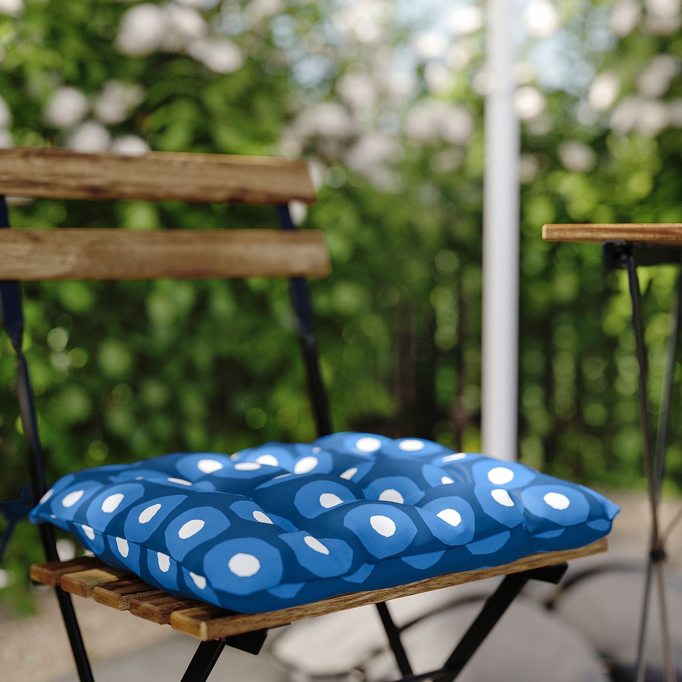 Chair, outdoor, foldable black/light brown stained/Klösan dark blue 2