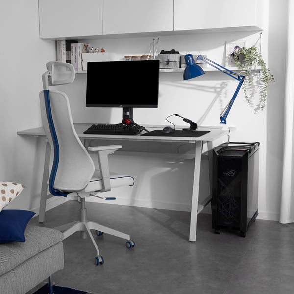 UTESPELARE / MATCHSPEL Gaming desk and chair, light gray/white IKEA