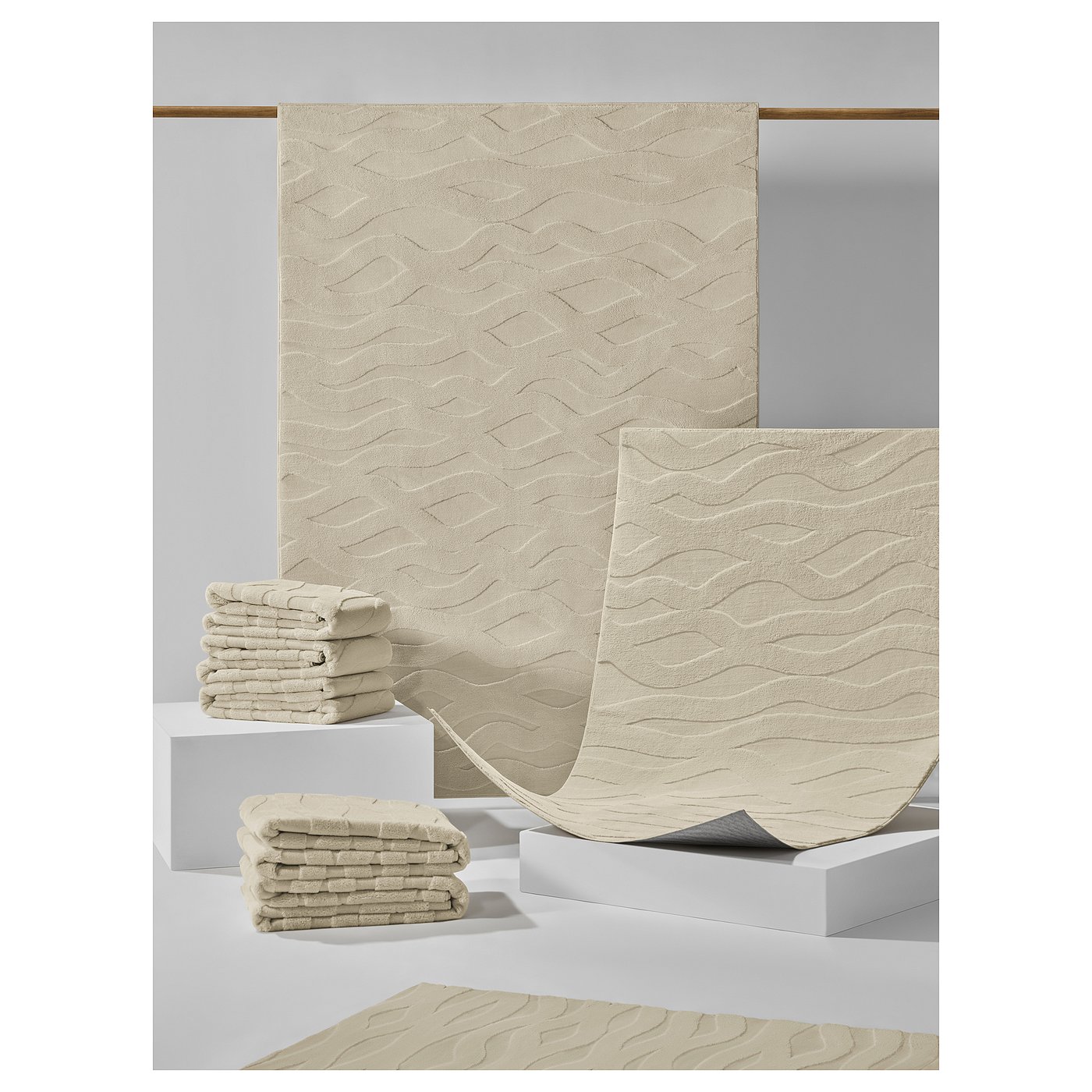 VÄXELFEL rug, low pile, off-white, 5'3