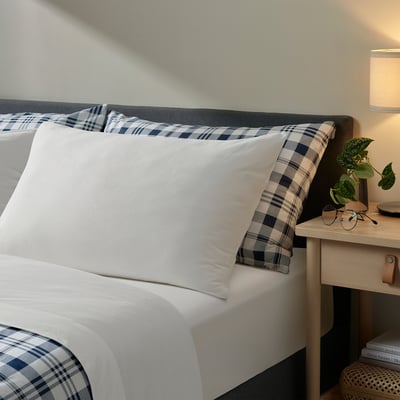 VÅRVIAL Sheet set, white, Queen