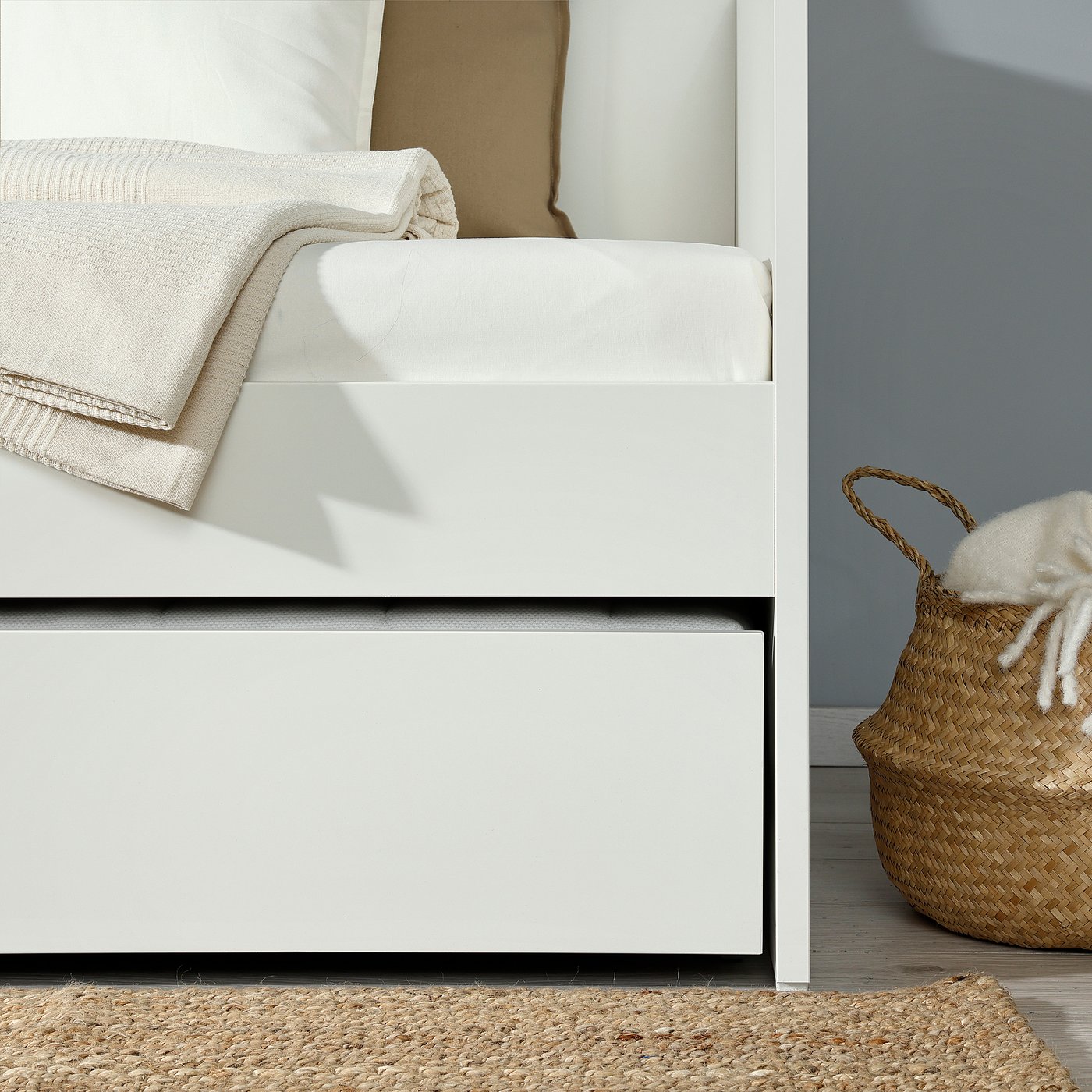VIHALS day-bed with trundle bed/2 mattress, white/Åsvang medium