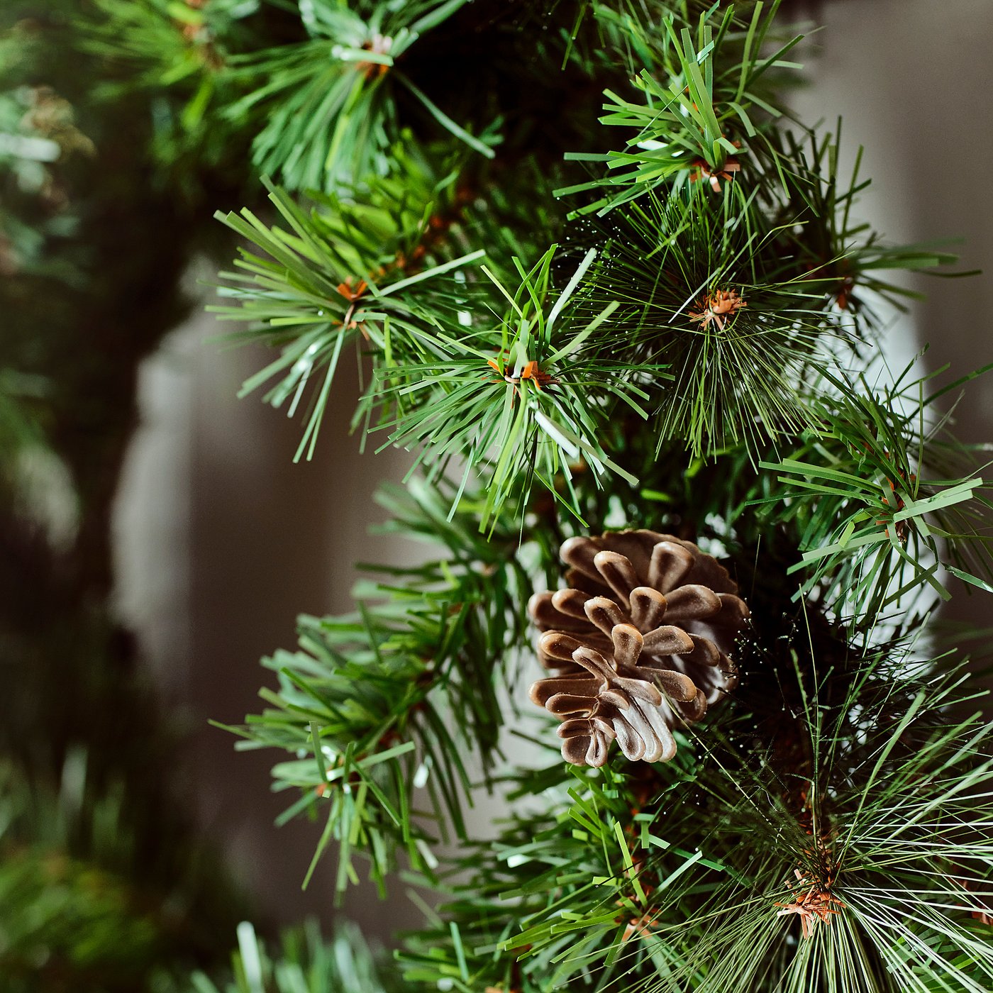 Artificial wreath, indoor/outdoor pine cone 4